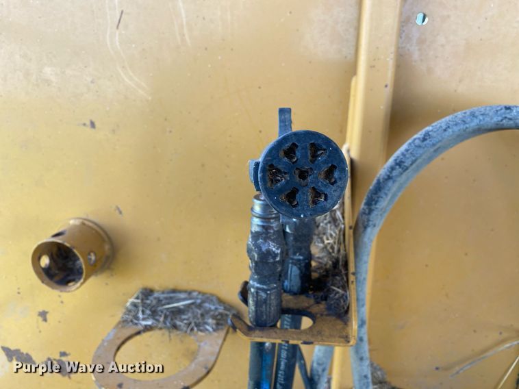 image for item DI7819 Duratech Haybuster 2665  bale processor