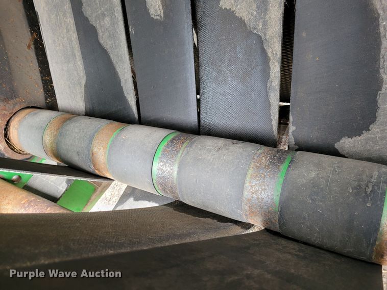 image for item DK1890 2000 John Deere 566  round baler