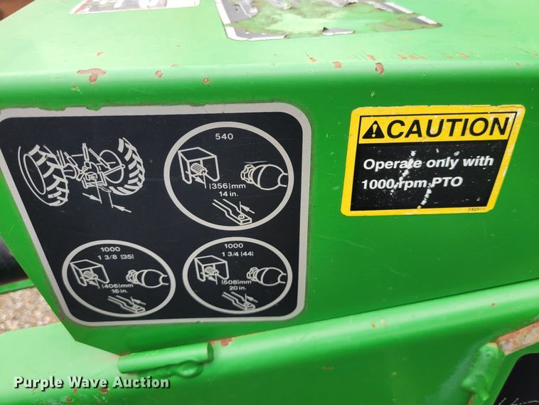 image for item DK1890 2000 John Deere 566  round baler