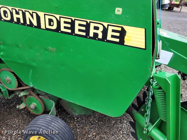image for item DK1890 2000 John Deere 566  round baler