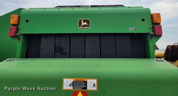 image for item DK1890 2000 John Deere 566  round baler