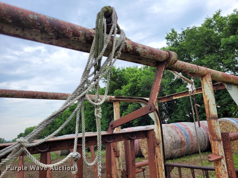 image for item DK1892 WW 39535  livestock squeeze chute