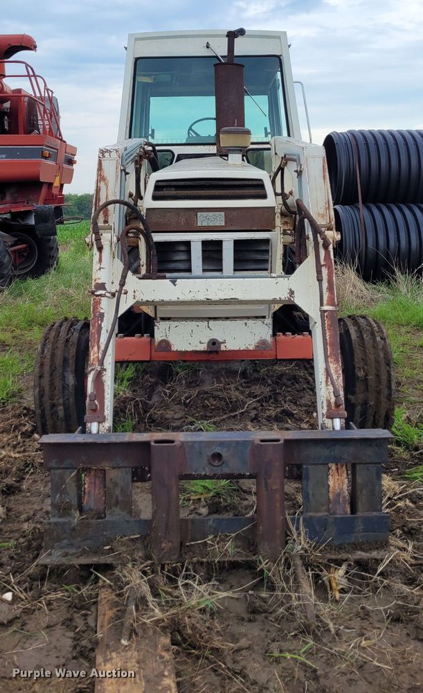 image for item DK1893 Case 1690  tractor