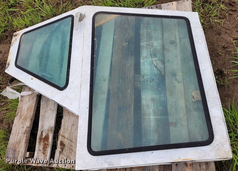 image for item DK1893 Case 1690  tractor