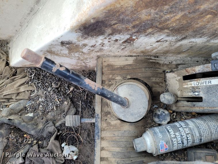 image for item DK1893 Case 1690  tractor