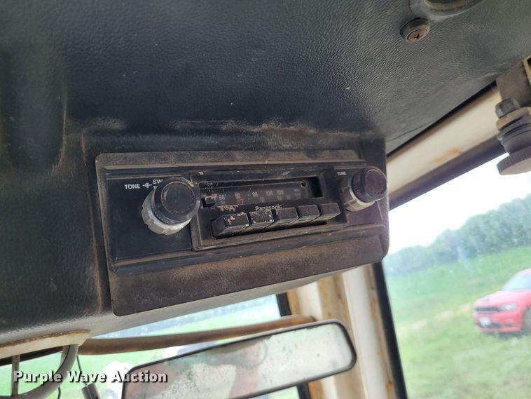 image for item DK1893 Case 1690  tractor