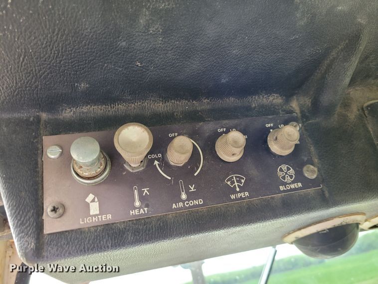 image for item DK1893 Case 1690  tractor