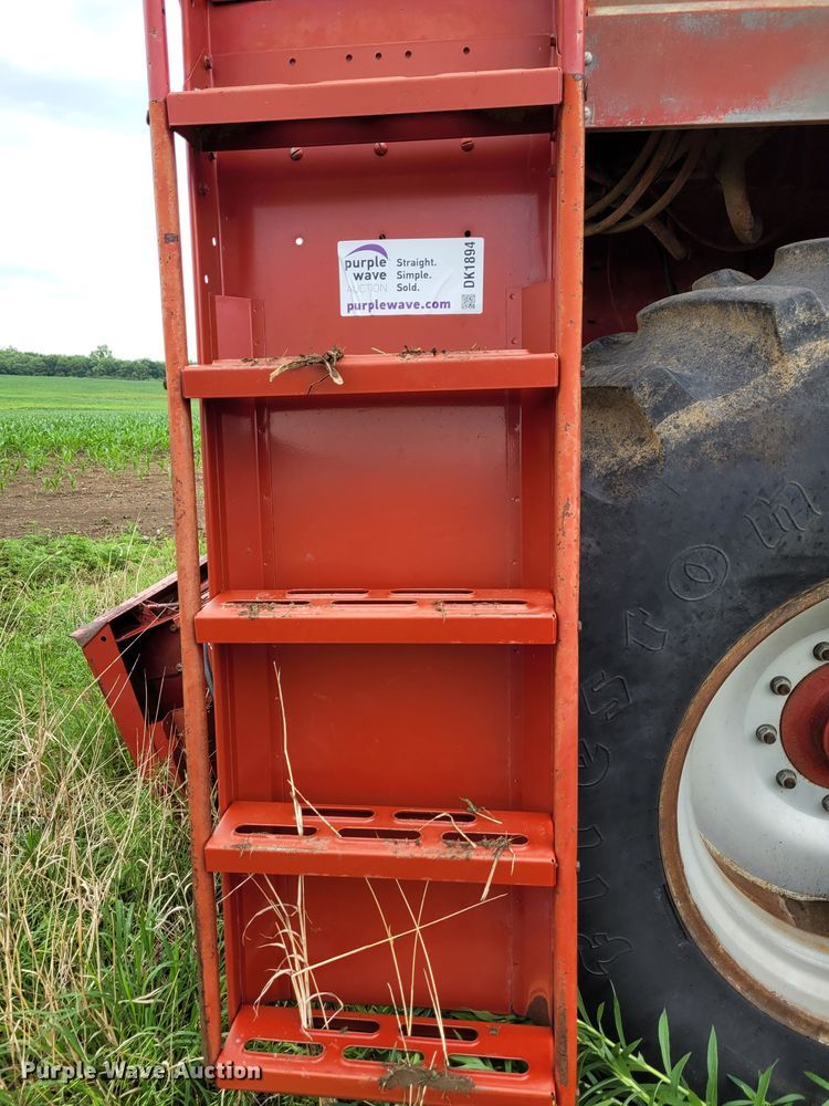 image for item DK1894 1989 Case IH 1640 Axial-Flow  RWA combine