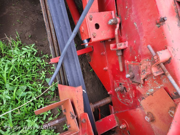 image for item DK1894 1989 Case IH 1640 Axial-Flow  RWA combine