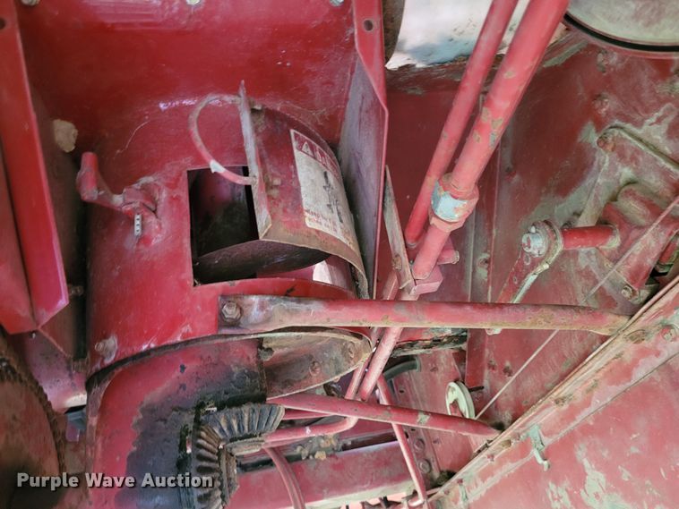 image for item DK1894 1989 Case IH 1640 Axial-Flow  RWA combine