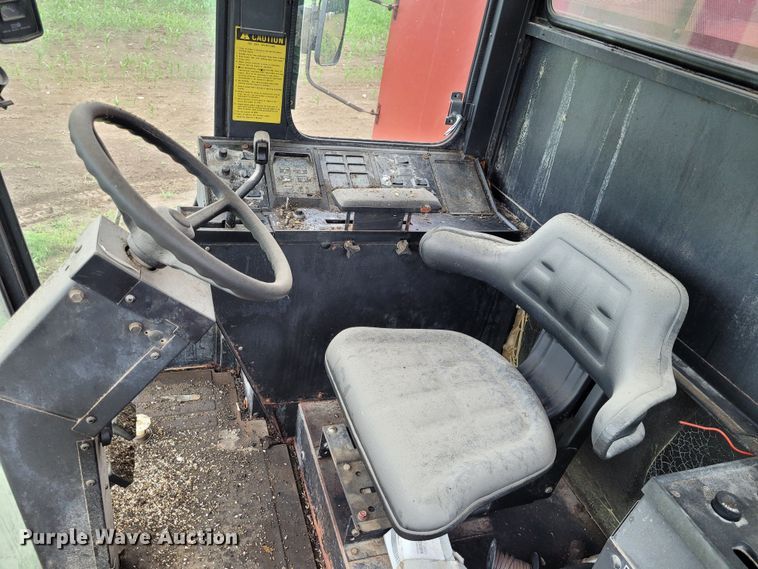 image for item DK1894 1989 Case IH 1640 Axial-Flow  RWA combine