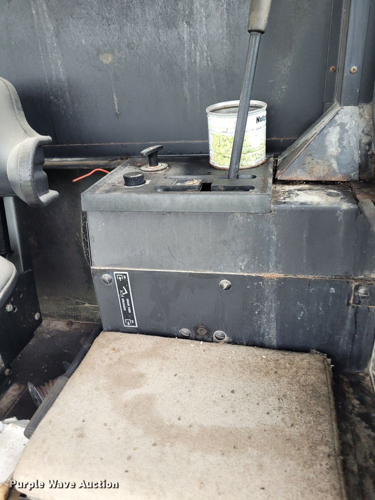 image for item DK1894 1989 Case IH 1640 Axial-Flow  RWA combine