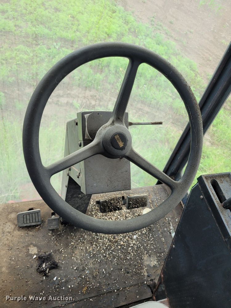 image for item DK1894 1989 Case IH 1640 Axial-Flow  RWA combine