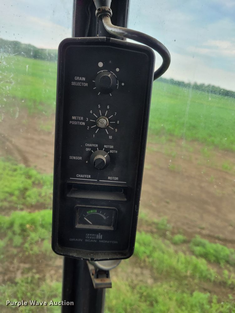 image for item DK1894 1989 Case IH 1640 Axial-Flow  RWA combine