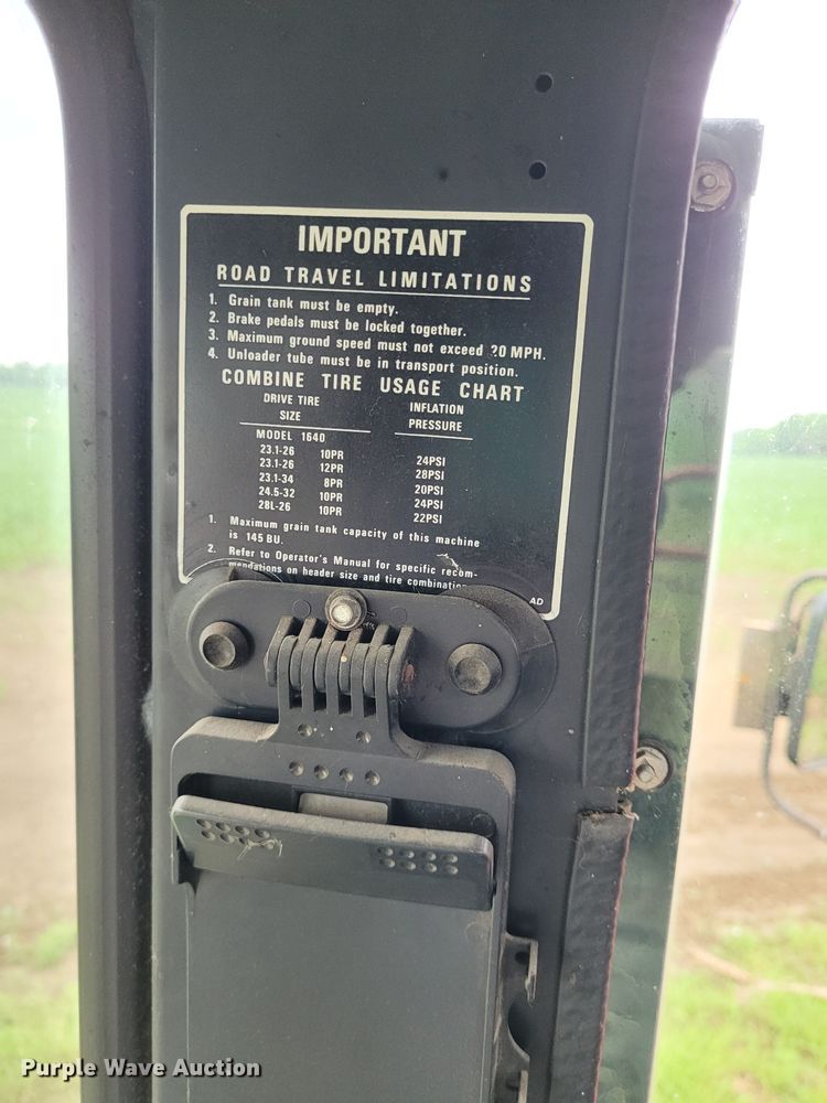 image for item DK1894 1989 Case IH 1640 Axial-Flow  RWA combine