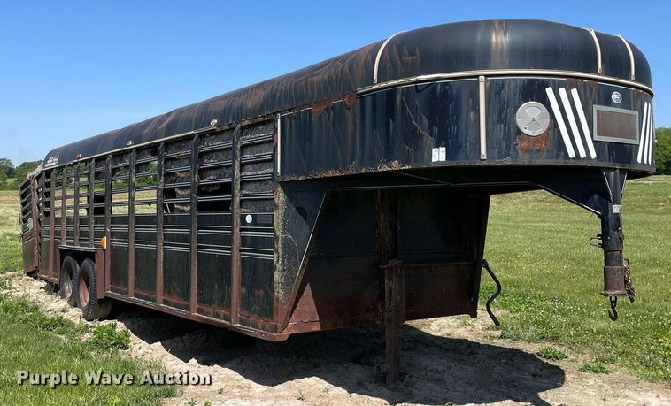 image for item DL3767 1990 Kiefer Built  livestock trailer