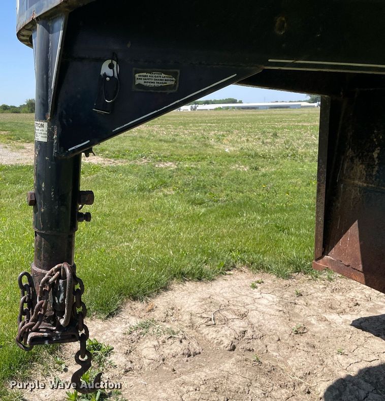 image for item DL3767 1990 Kiefer Built  livestock trailer