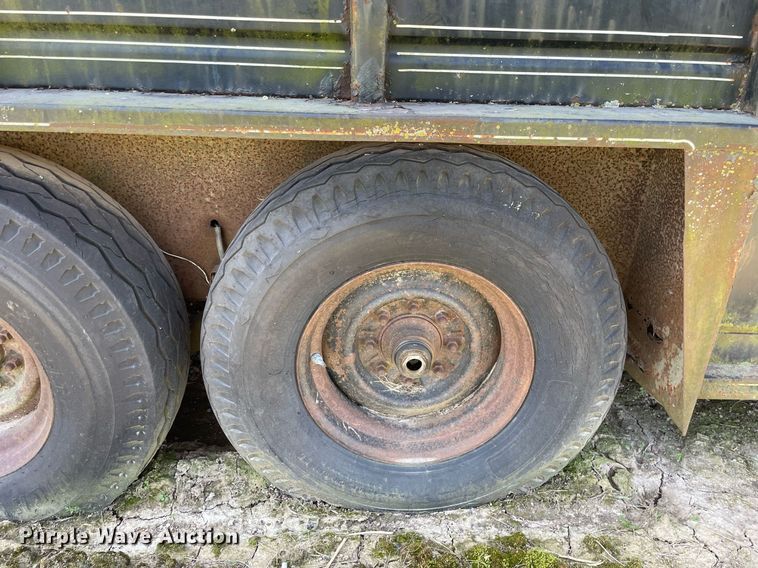 image for item DL3767 1990 Kiefer Built  livestock trailer