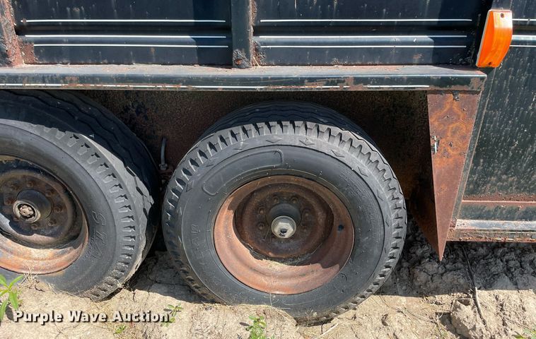 image for item DL3767 1990 Kiefer Built  livestock trailer