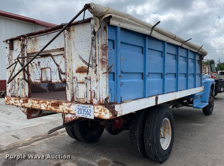 image for item DN4657 1970 Ford 600  grain truck