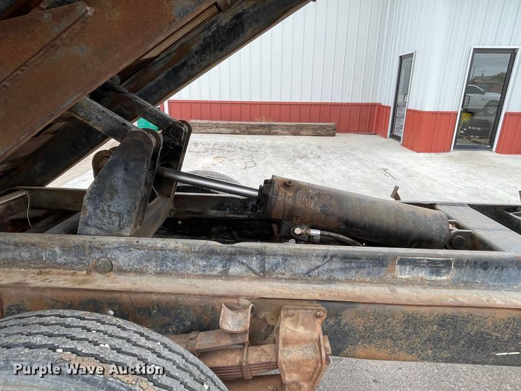 image for item DN4657 1970 Ford 600  grain truck