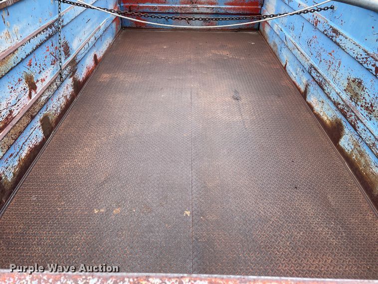 image for item DN4657 1970 Ford 600  grain truck