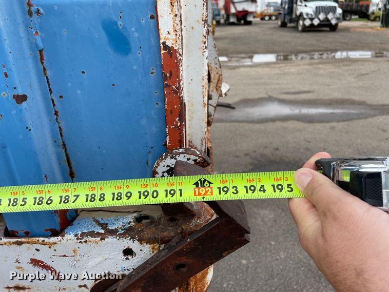 image for item DN4657 1970 Ford 600  grain truck