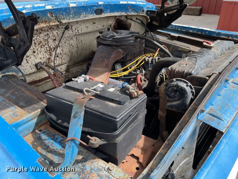 image for item DN4657 1970 Ford 600  grain truck