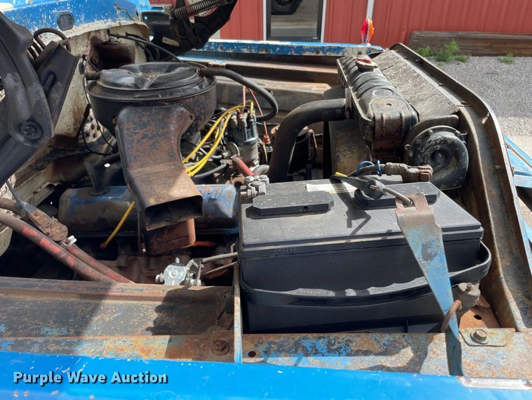 image for item DN4657 1970 Ford 600  grain truck