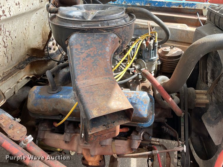 image for item DN4657 1970 Ford 600  grain truck