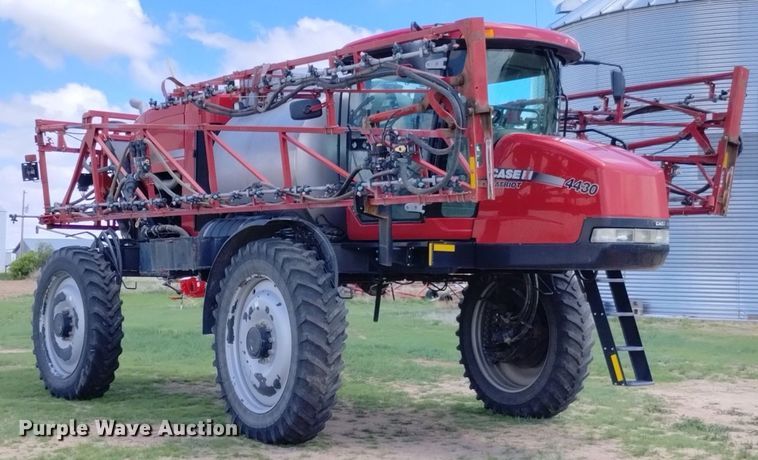 image for item DN6474 2012 Case Patriot 4430  sprayer