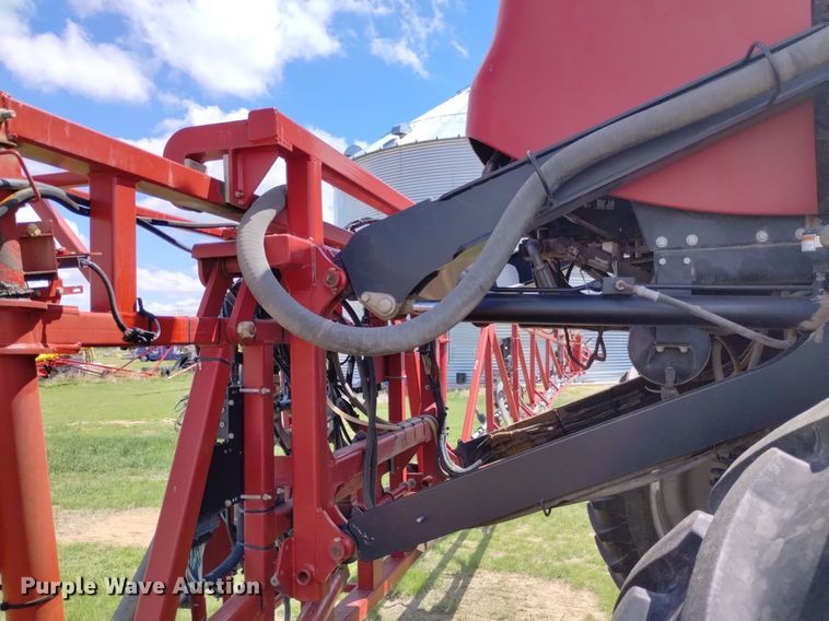 image for item DN6474 2012 Case Patriot 4430  sprayer