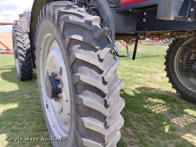 image for item DN6474 2012 Case Patriot 4430  sprayer