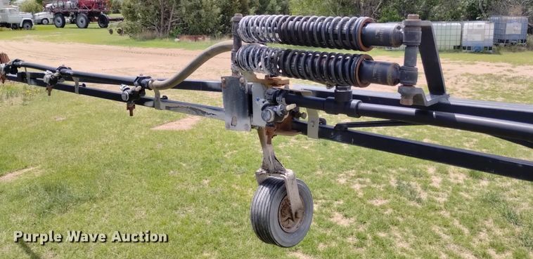 image for item DN6475 2013 Apache AS1220  sprayer