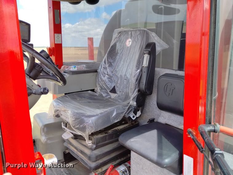 image for item DN6475 2013 Apache AS1220  sprayer