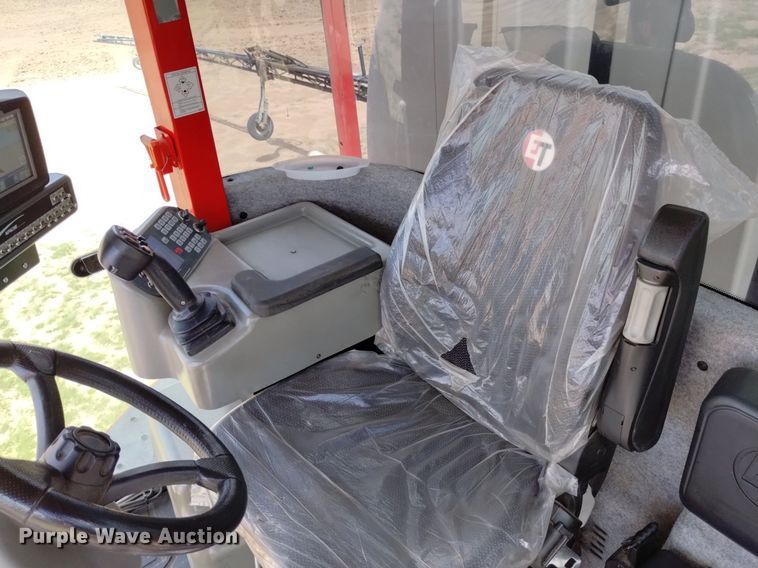 image for item DN6475 2013 Apache AS1220  sprayer