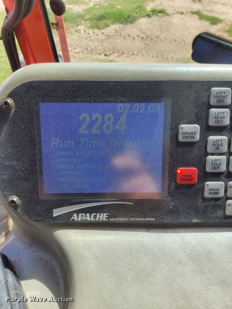 image for item DN6475 2013 Apache AS1220  sprayer