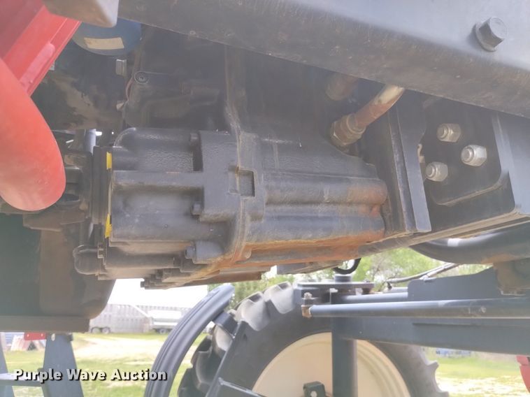 image for item DN6475 2013 Apache AS1220  sprayer