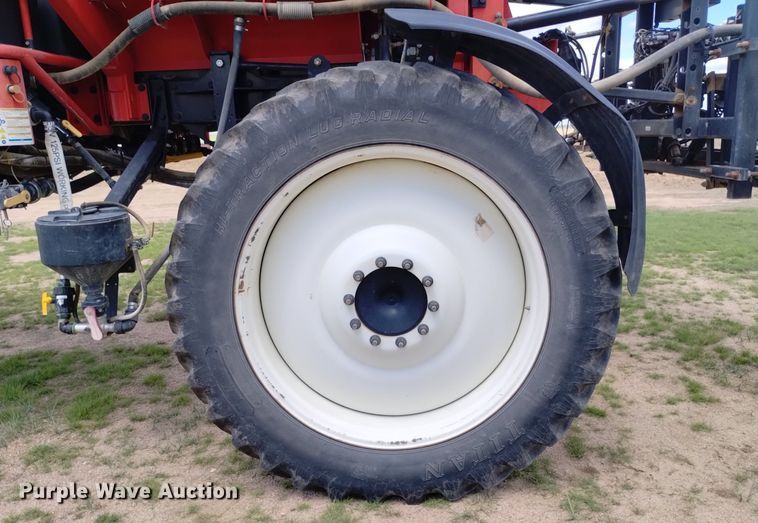 image for item DN6475 2013 Apache AS1220  sprayer