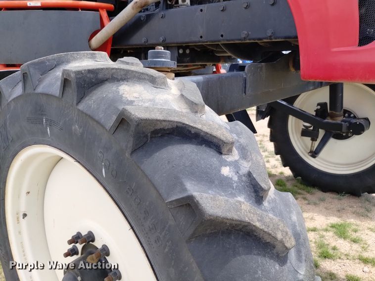 image for item DN6475 2013 Apache AS1220  sprayer