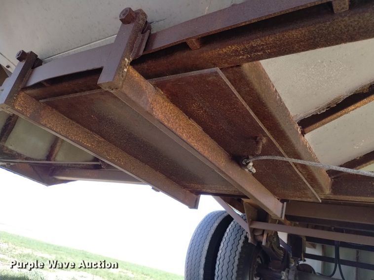 image for item DN6476 1974 Shop built  pup grain trailer