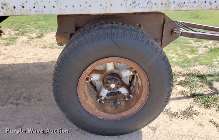 image for item DN6476 1974 Shop built  pup grain trailer