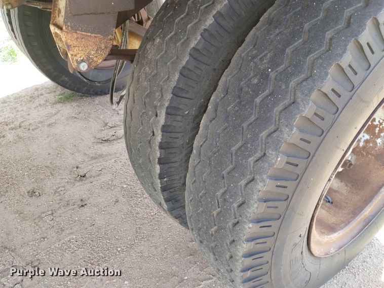 image for item DN6476 1974 Shop built  pup grain trailer