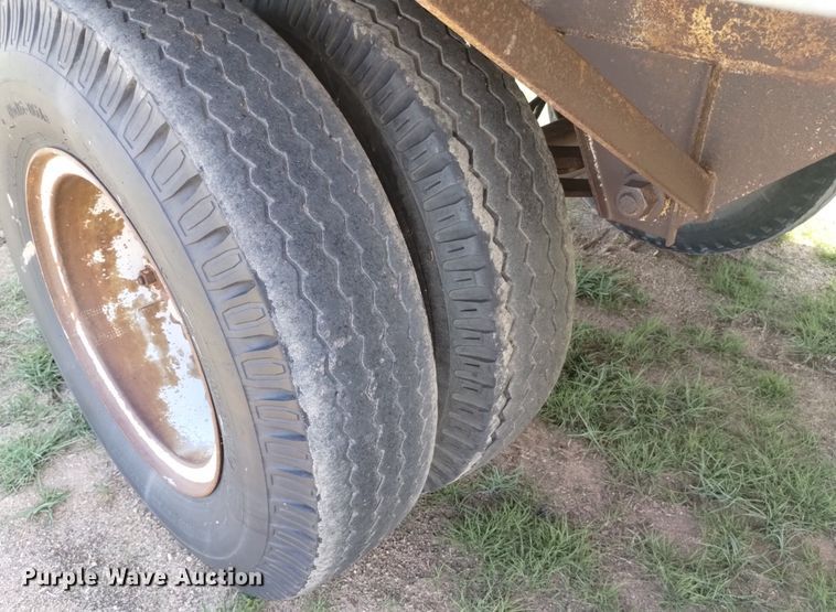 image for item DN6476 1974 Shop built  pup grain trailer