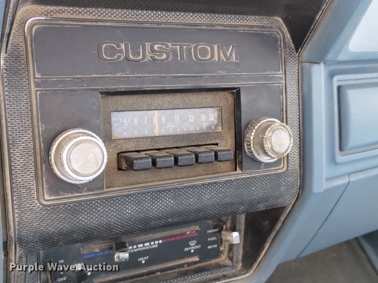 image for item DN6477 1981 Ford F350  flatbed pickup truck