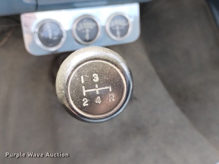 image for item DN6477 1981 Ford F350  flatbed pickup truck