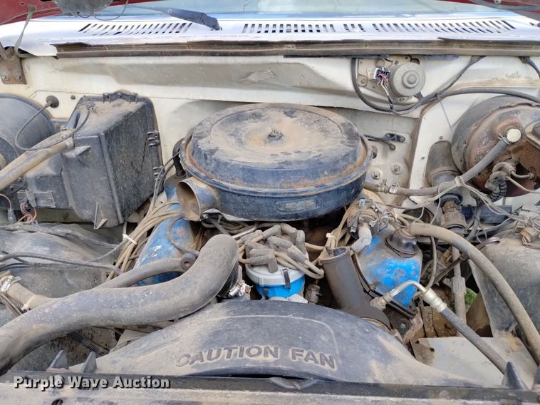 image for item DN6477 1981 Ford F350  flatbed pickup truck