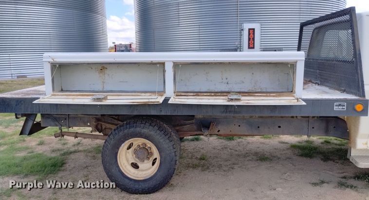 image for item DN6477 1981 Ford F350  flatbed pickup truck