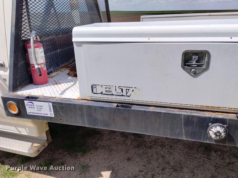 image for item DN6477 1981 Ford F350  flatbed pickup truck