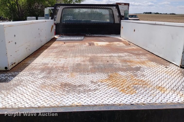 image for item DN6477 1981 Ford F350  flatbed pickup truck